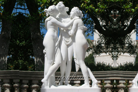 three grace statue